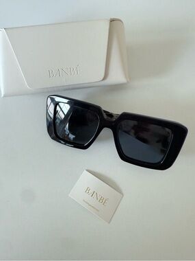 NEW BANBE SUNGLASSES